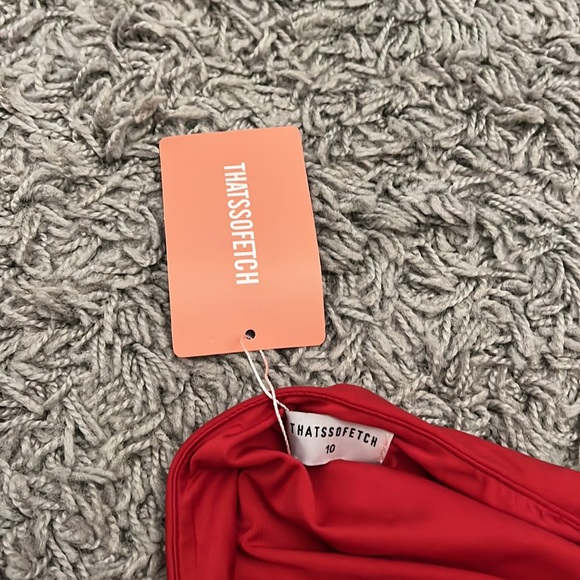 THATSSOFETCH Red One Shoulder Rouched Dress - Picture 6 of 9